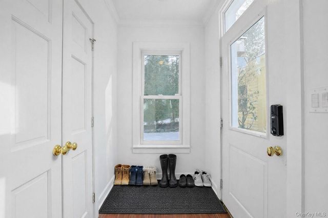 66 Drake Road, Scarsdale, NY 10583