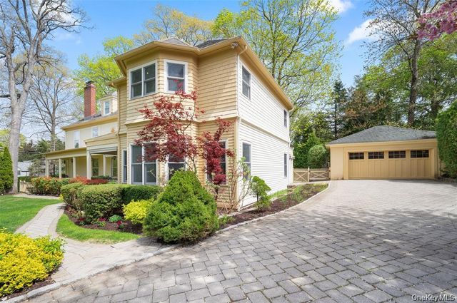 66 Drake Road, Scarsdale, NY 10583