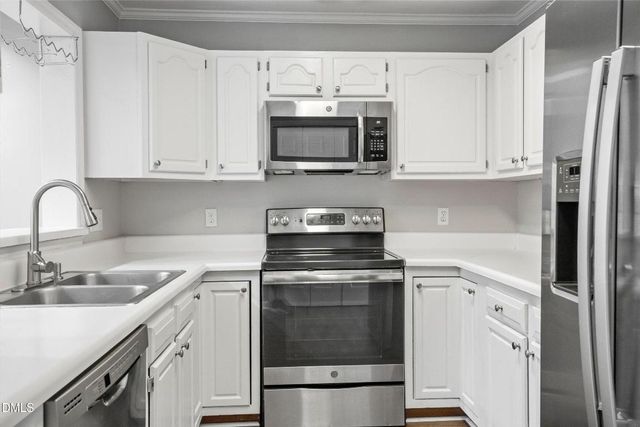 314 Riverwalk Circle, Cary, NC 27511