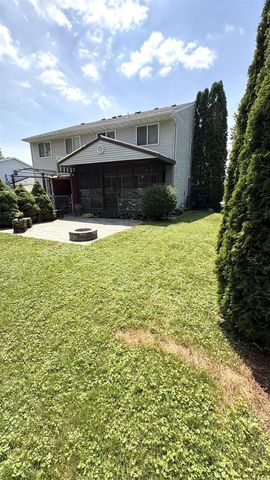 529 Kings Lynn Road, Stoughton, WI 53589