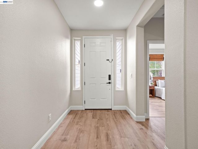 4907 Winterbrook Ave, Dublin, CA 94568