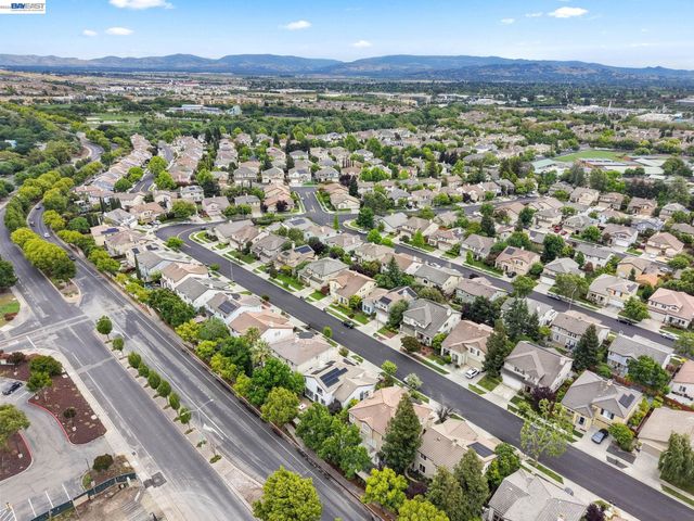 4907 Winterbrook Ave, Dublin, CA 94568