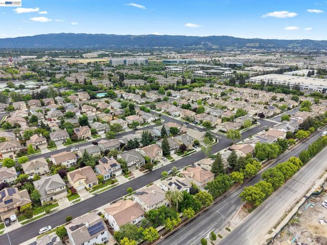 4907 Winterbrook Ave, Dublin, CA 94568