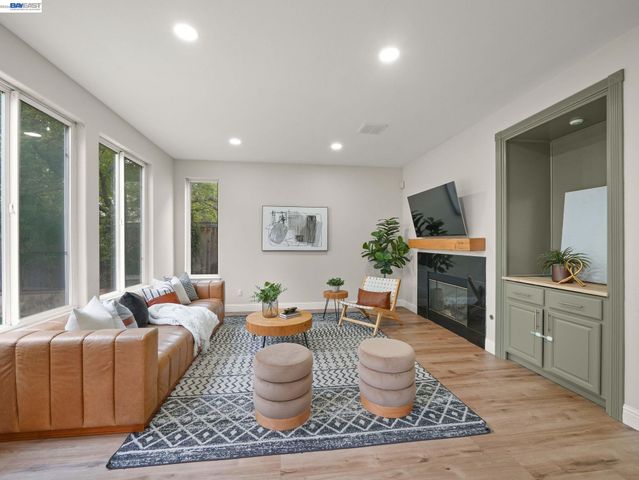 4907 Winterbrook Ave, Dublin, CA 94568