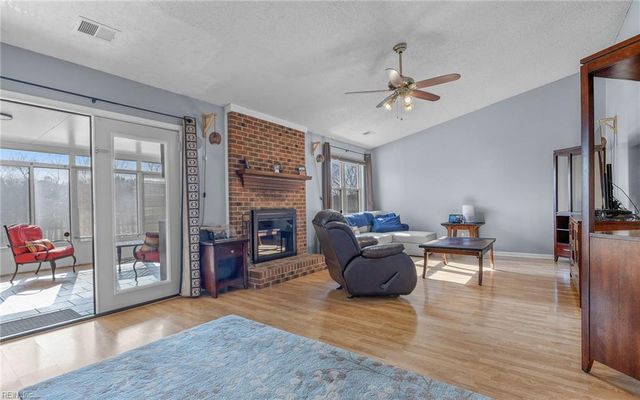 3913 Lombard CT, Virginia Beach, VA 23453