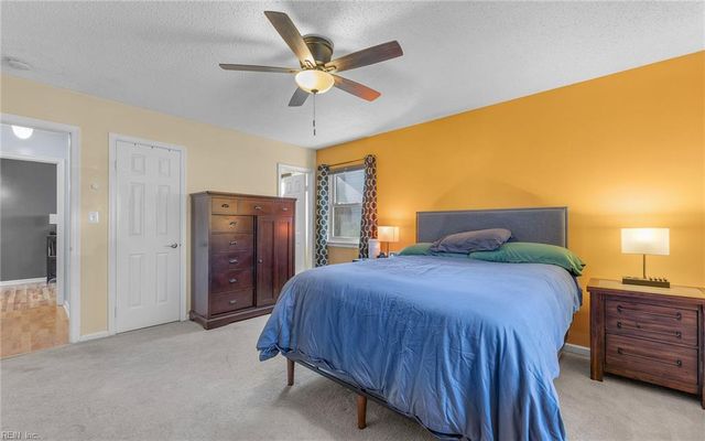 3913 Lombard CT, Virginia Beach, VA 23453