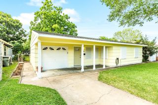 120 Bonita Avenue, Galveston, TX 77550