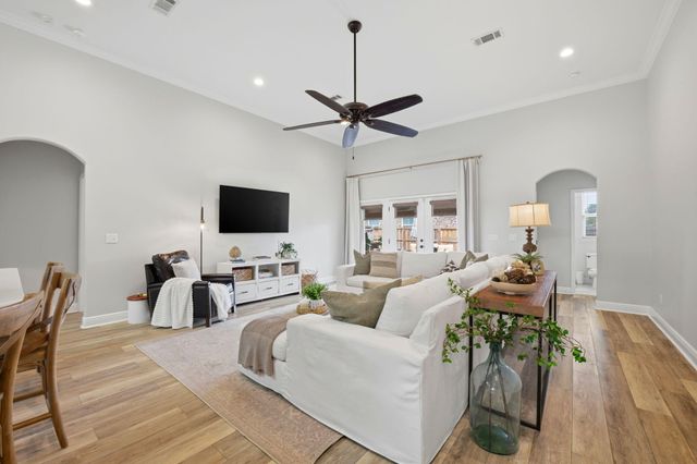 2102 Palmetto Lake Drive, Navarre, FL 32566