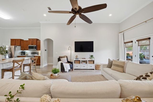 2102 Palmetto Lake Drive, Navarre, FL 32566