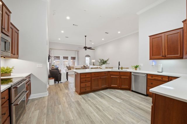 2102 Palmetto Lake Drive, Navarre, FL 32566