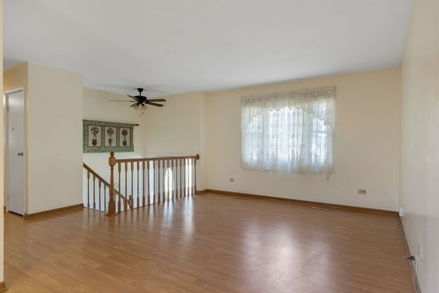 1446 Van Meter Drive, Glendale Heights, IL 60139