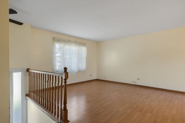1446 Van Meter Drive, Glendale Heights, IL 60139