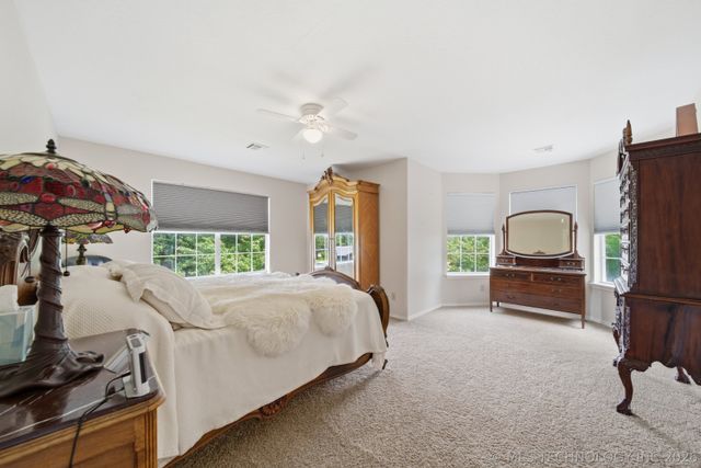 1290 N Cliff Drive, Cleveland, OK 74020