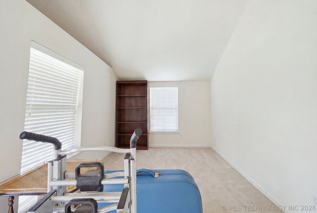 1290 N Cliff Drive, Cleveland, OK 74020