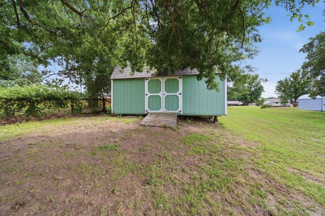1290 N Cliff Drive, Cleveland, OK 74020
