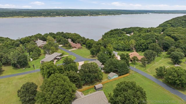 1290 N Cliff Drive, Cleveland, OK 74020
