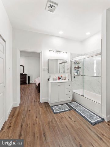 1542 W DIAMOND ST, Philadelphia, PA 19121