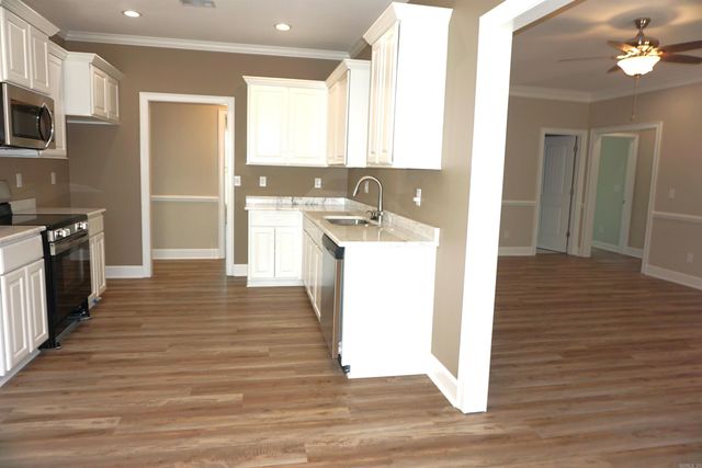 601 Country Club Road, Searcy, AR 72143