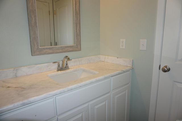 601 Country Club Road, Searcy, AR 72143