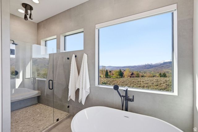 5585 E HIGHLAND VIEW CT, Eden, UT 84310