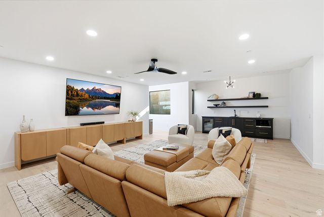 5585 E HIGHLAND VIEW CT, Eden, UT 84310