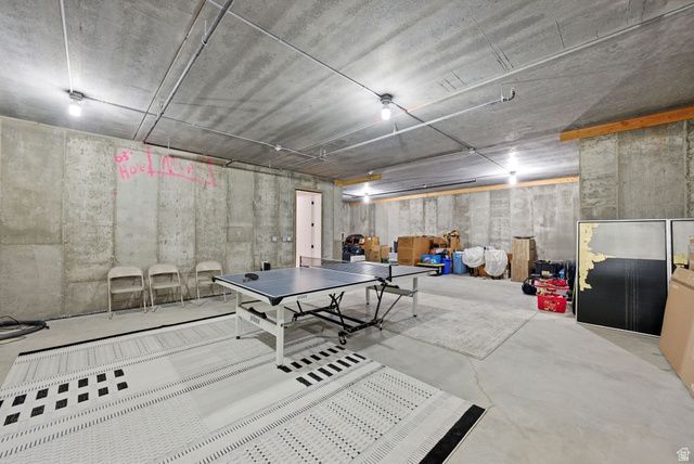 5585 E HIGHLAND VIEW CT, Eden, UT 84310