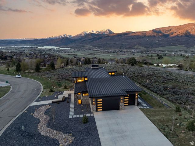 5585 E HIGHLAND VIEW CT, Eden, UT 84310
