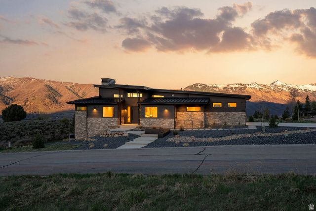 5585 E HIGHLAND VIEW CT, Eden, UT 84310