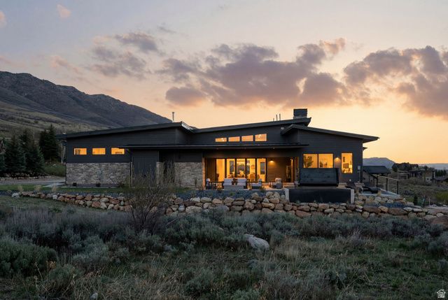 5585 E HIGHLAND VIEW CT, Eden, UT 84310
