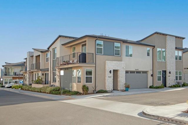 10475 Galen Way, San Diego, CA 92126