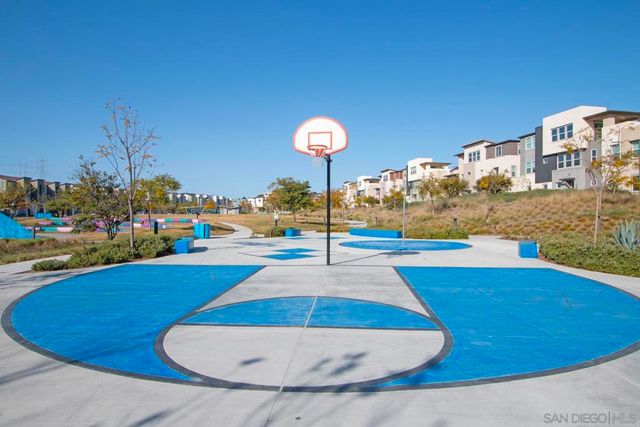 10475 Galen Way, San Diego, CA 92126