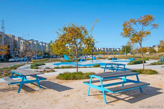 10475 Galen Way, San Diego, CA 92126