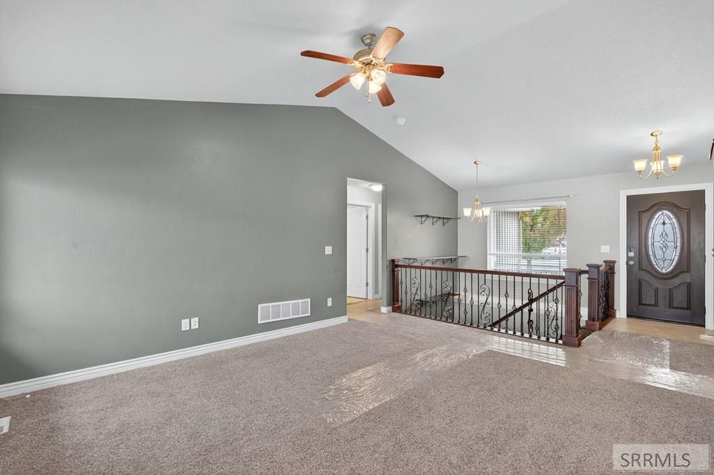 Image 5 of property listing at 4543 Independence, Chubbuck, ID 83202