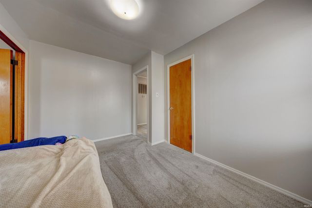 4300 E Riverside Drive, Evansville, IN 47714