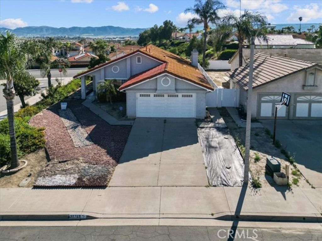 39769 Firethorn Court, Murrieta, CA 92563