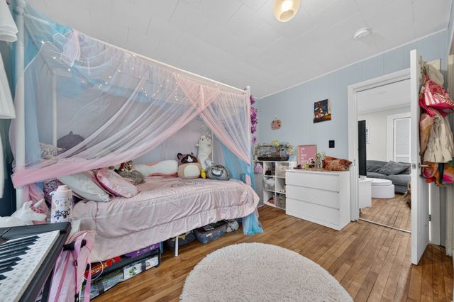 16 Svenson Ave 1, Worcester, MA 01607
