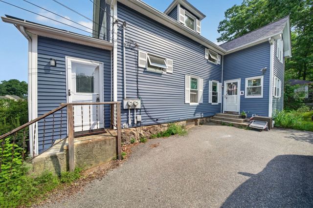 16 Svenson Ave 1, Worcester, MA 01607