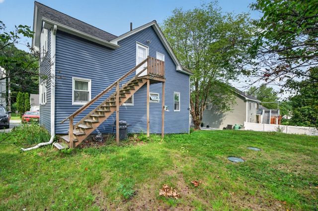 16 Svenson Ave 1, Worcester, MA 01607