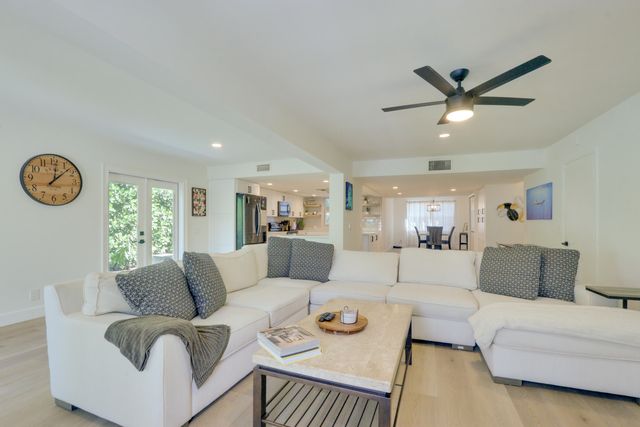 1808 N 17th Ave Avenue N, Lake Worth Beach, FL 33460