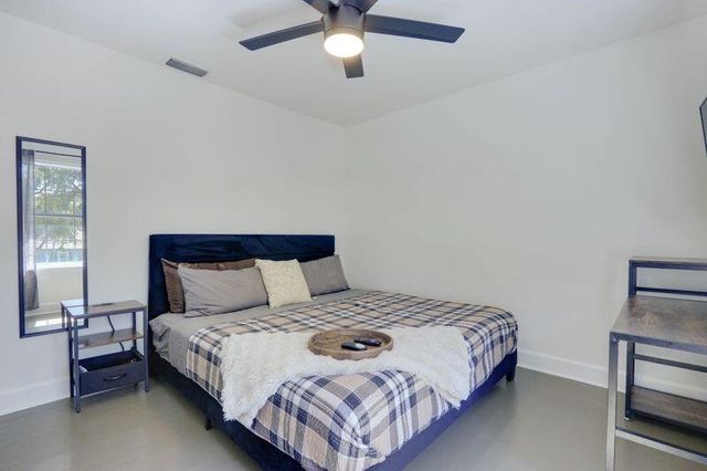 1808 N 17th Ave Avenue N, Lake Worth Beach, FL 33460