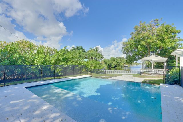 1808 N 17th Ave Avenue N, Lake Worth Beach, FL 33460