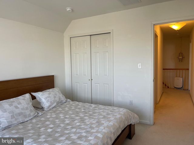 57 HADDON CT, Pennington, NJ 08534