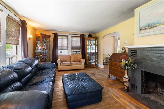 167 Water Street, Portsmouth, RI 02871