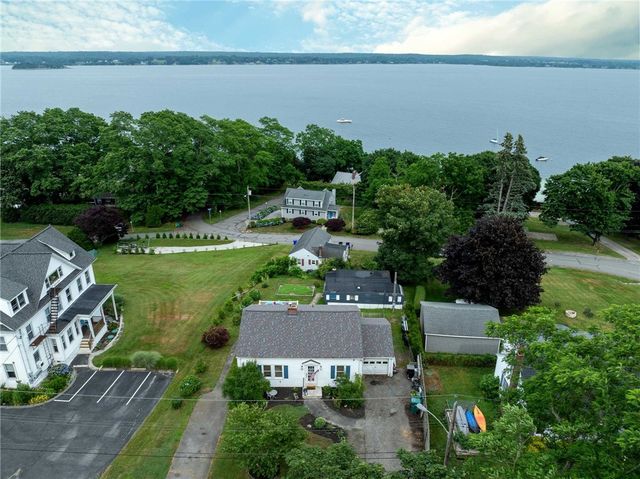 167 Water Street, Portsmouth, RI 02871