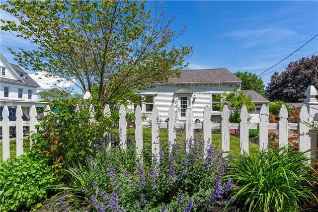 167 Water Street, Portsmouth, RI 02871