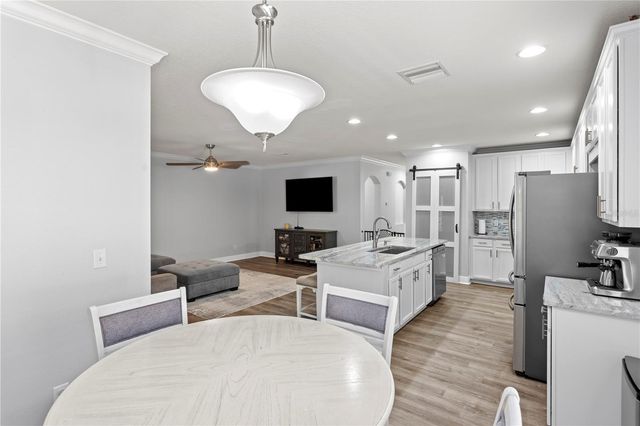 16018 LONEOAK VIEW DRIVE, Lithia, FL 33547