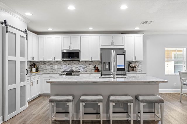 16018 LONEOAK VIEW DRIVE, Lithia, FL 33547