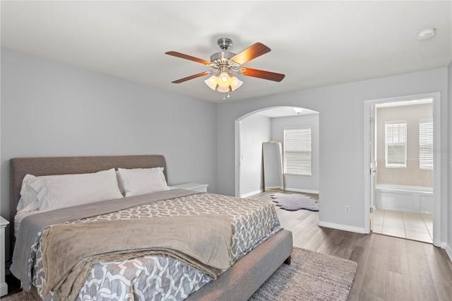 16018 LONEOAK VIEW DRIVE, Lithia, FL 33547