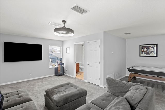 16018 LONEOAK VIEW DRIVE, Lithia, FL 33547