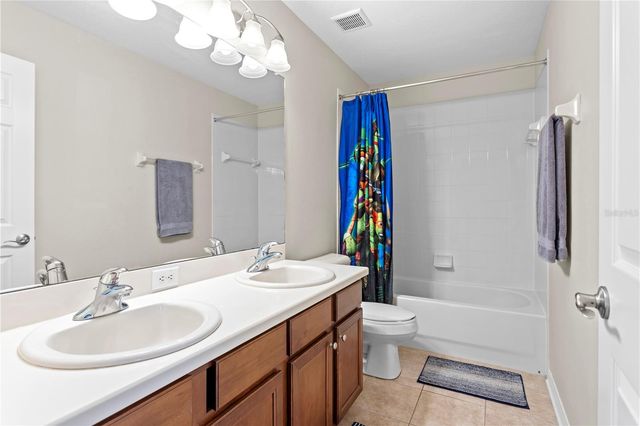 16018 LONEOAK VIEW DRIVE, Lithia, FL 33547